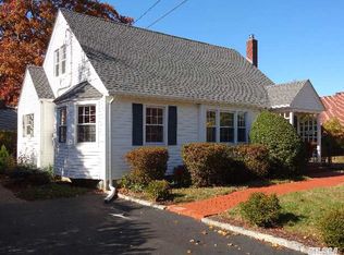 60 Tyler Ave, West Sayville, NY 11796