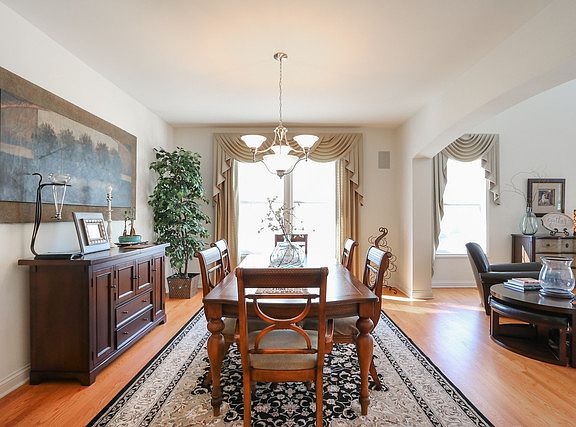 5th image of 1345 Grantham Dr