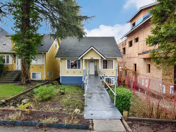 3716 W 29th Ave, Vancouver, BC V6S 1T4