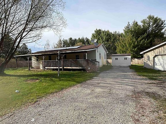 3rd image of 2559 E Pine River Trl