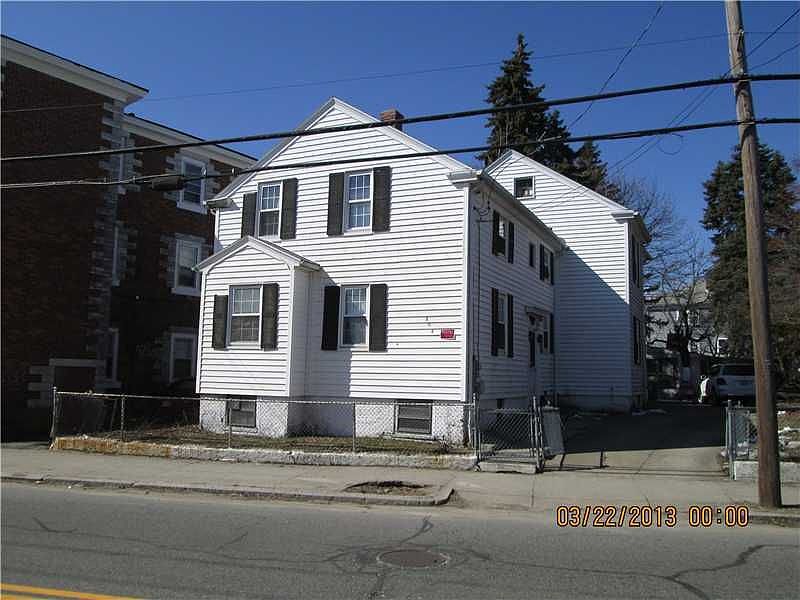 2nd image of 504 Douglas Ave