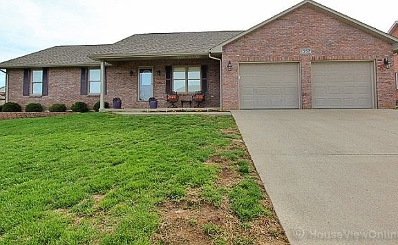 2nd image of 1552 Boxwood Dr