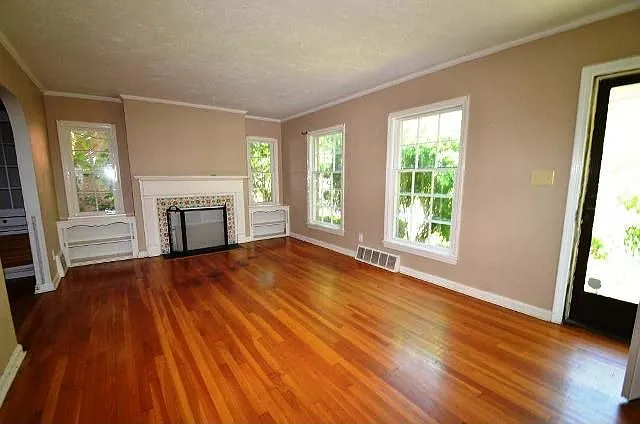3510 Saint Albans Rd photo 1