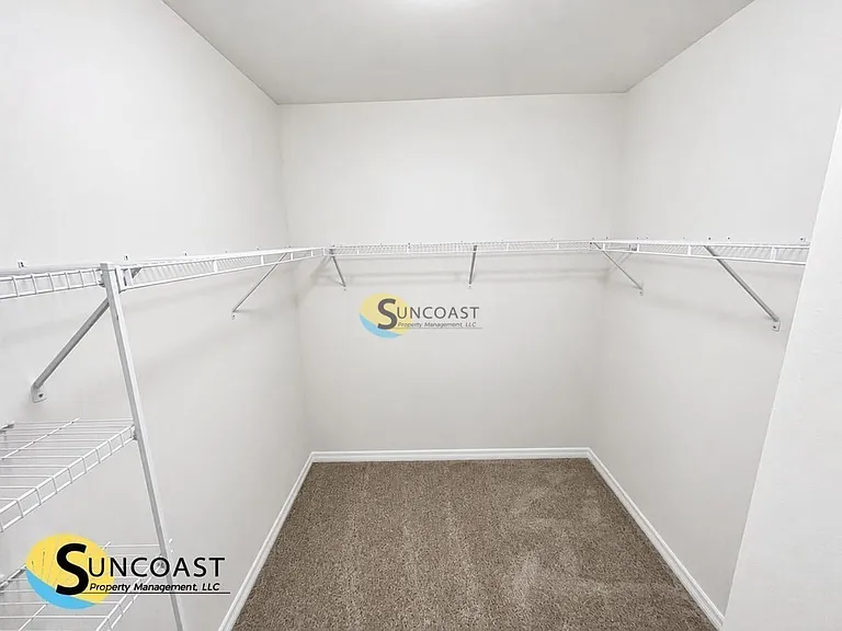 2518 NE 6th Pl — Photo 33
