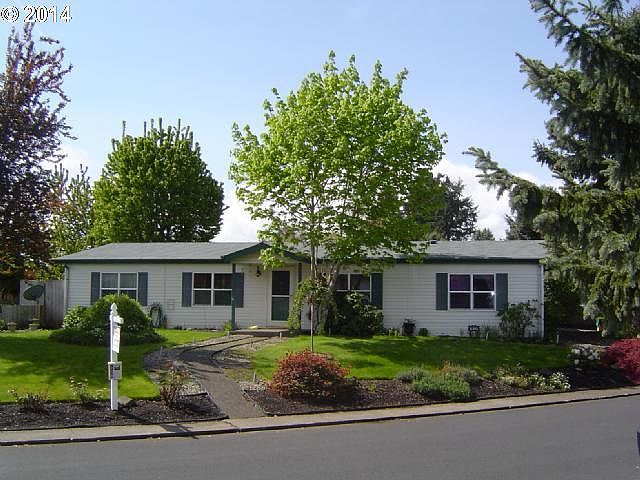 1st image of 1620 SE Dowery Ln