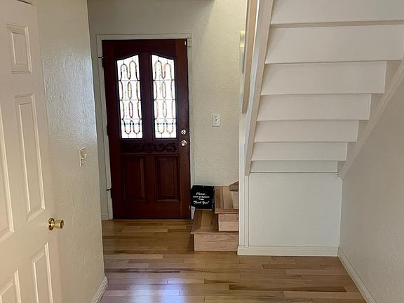 5th image of 2209 Montezuma Dr