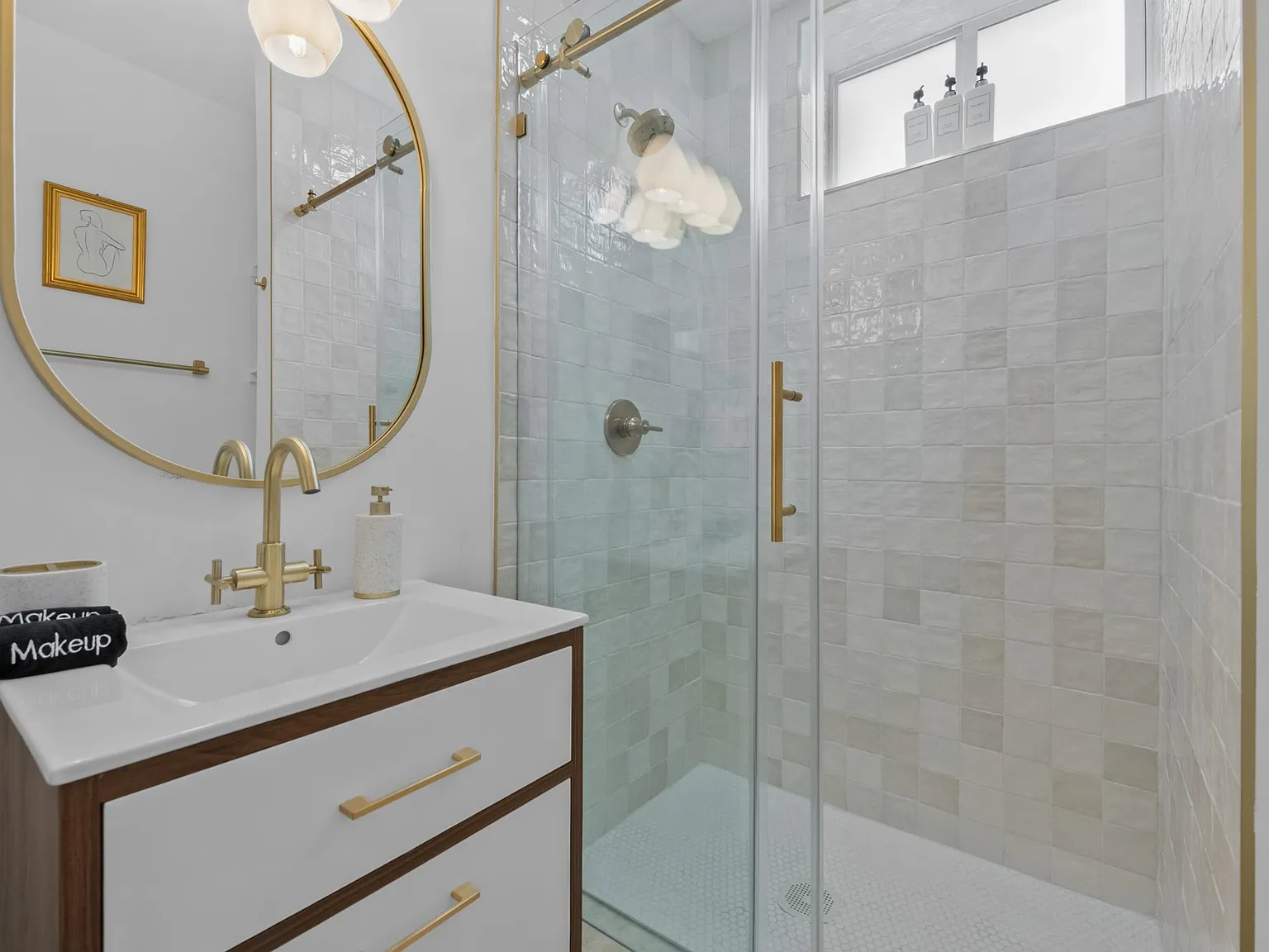 2 bed, 920 sqft, $2,730 — Photo 3