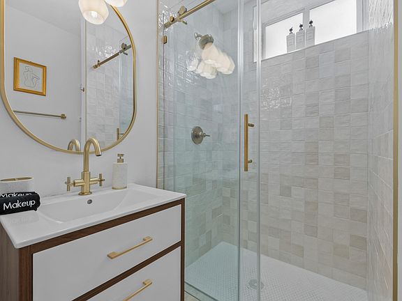 4th image of 1503 S Sherman St #2