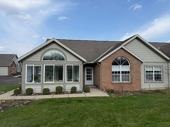 2nd image of 1330 Whippoorwill Ln