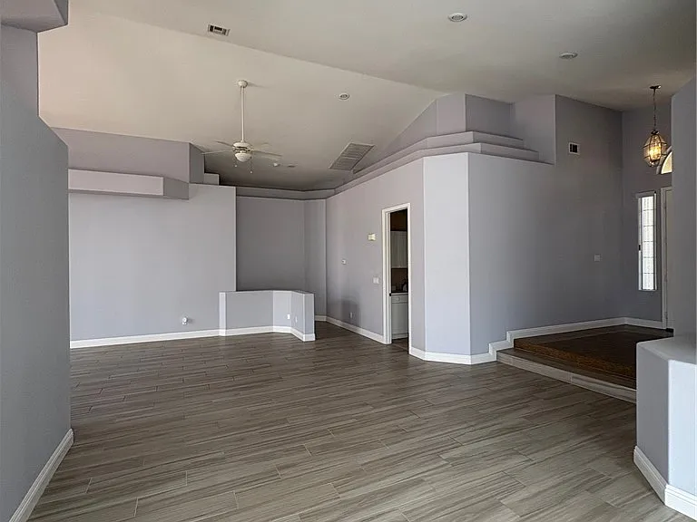 8727 Stockholm Ave — Photo 17