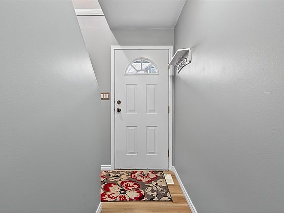 3rd image of 2623 Cook Rd