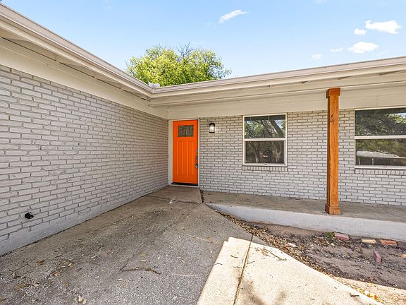 3rd image of 11800 Oak Haven Rd