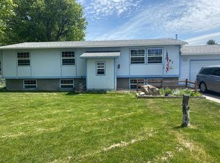 697 S Meridian St, Blackfoot, ID 83221