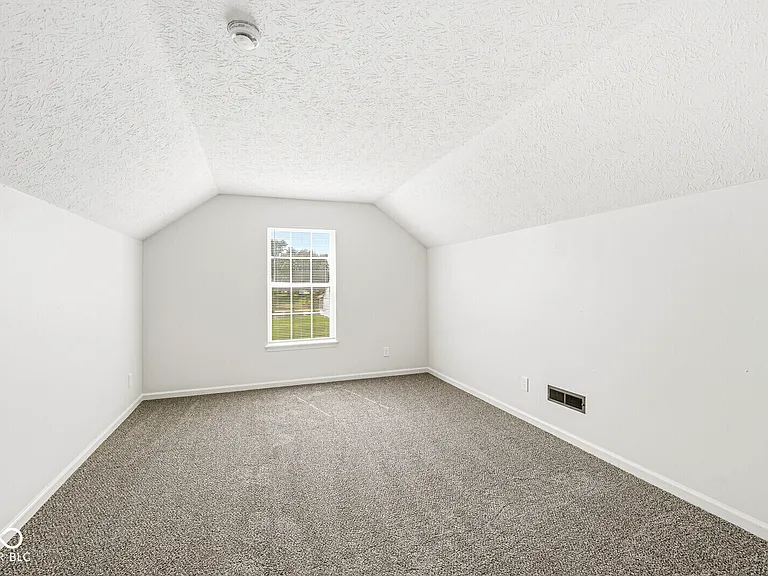 2747 Foxbriar Pl — Photo 24