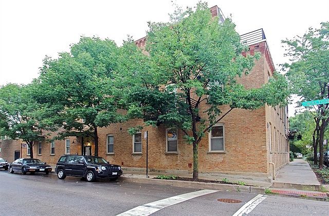 1st image of 900 N Paulina St