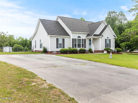 3rd image of 2213 Pintail Court