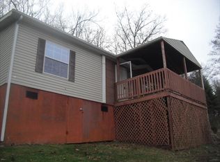 156 Traders Ln, Galax, VA 24333