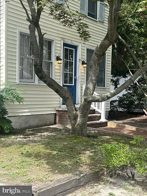 2 bed, 1.0 bath, 1584 sqft, $2,150 — Photo 2