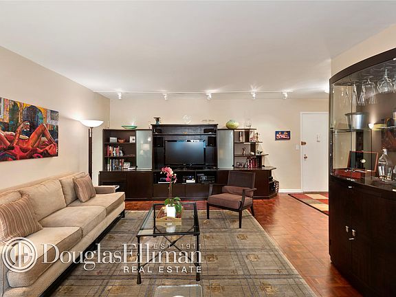 2nd image of 433 E 56th St APT 2D