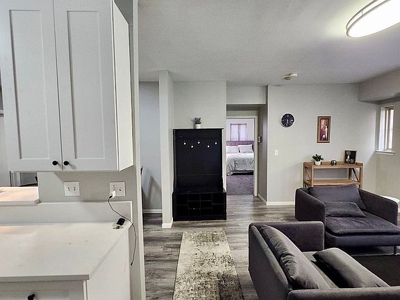 5th image of 2315 E 70th Pl APT 213