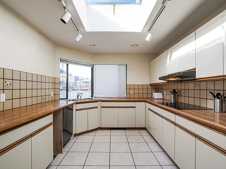 6379 Bruce St — Photo 3