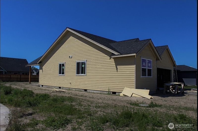 2nd image of 701 E 6th street