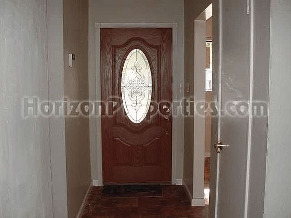 4th image of 6906 Chandler Dr