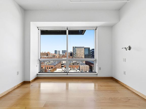 5th image of 25 Channel Center St Unit 1102