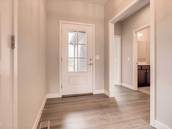 4th image of 8393 Wyatt Ct