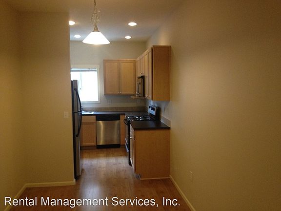 4th image of 5743 N Maryland Ave