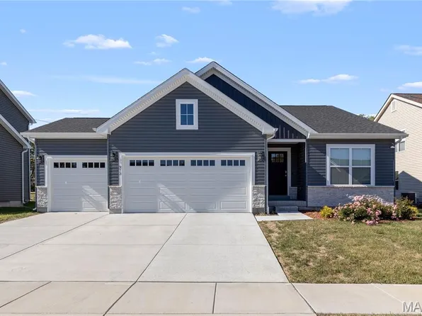 973 Brookfield Chase Ct, Florissant, MO 63031