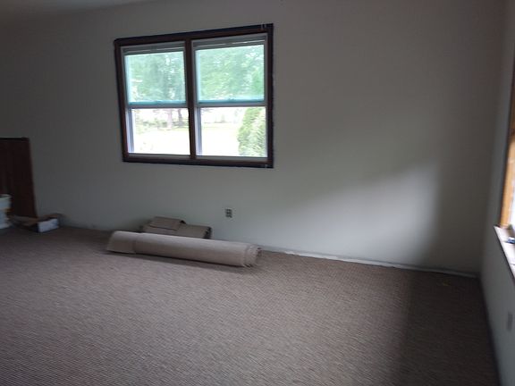 4th image of 8033 Yates Ave N