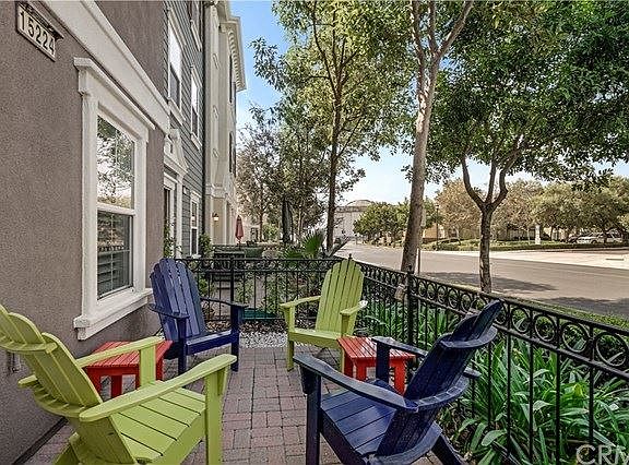 3rd image of 15224 Columbus Sq