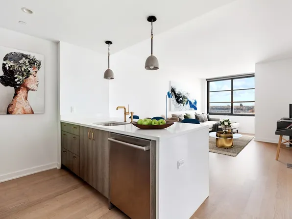 515 West 38th Street image 4 of 27