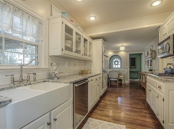 4th image of 652 W 62nd St