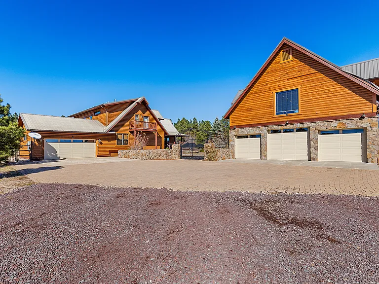 8950 W Antoinette Way — Photo 3