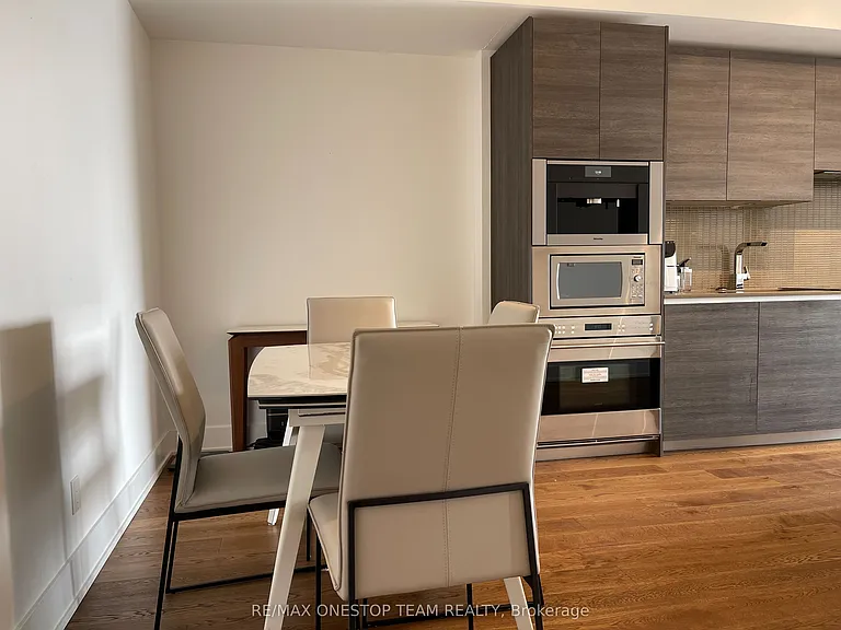 200 Bloor St W #2902 — Photo 4