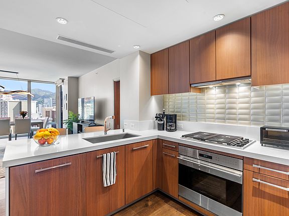 5th image of 1555 Kapiolani Blvd APT 1612