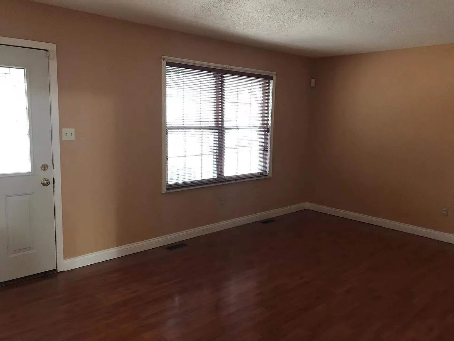 10590 Boylston Dr photo 1