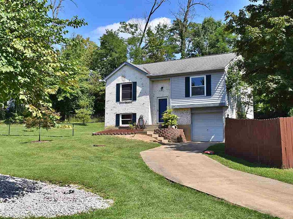 1st image of 4027 Woodchase Dr