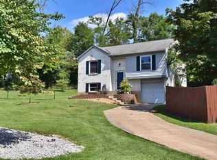 4027 Woodchase Dr, Erlanger, KY 41018