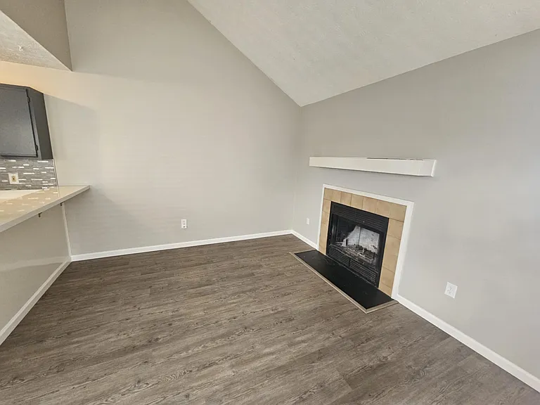431 Lester Rd — Photo 7