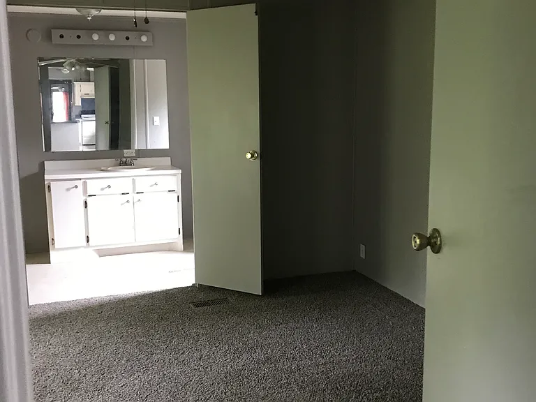339 Cain Rd — Photo 3