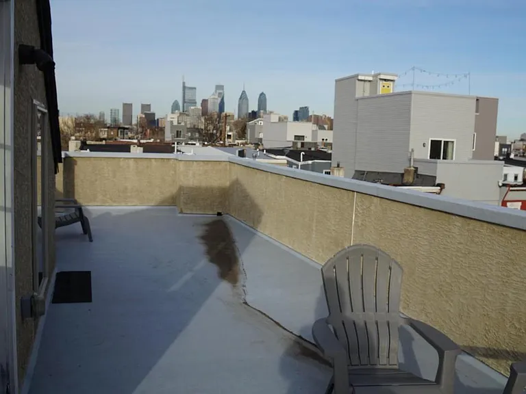 2144 Fernon St — Photo 9