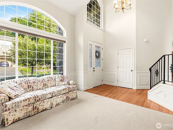 4th image of 8218 NE 187th Way