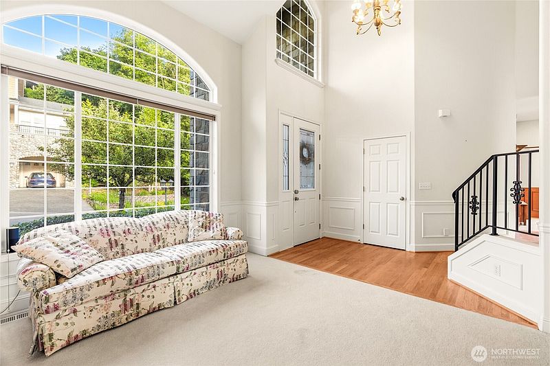 4th image of 8218 NE 187th Way