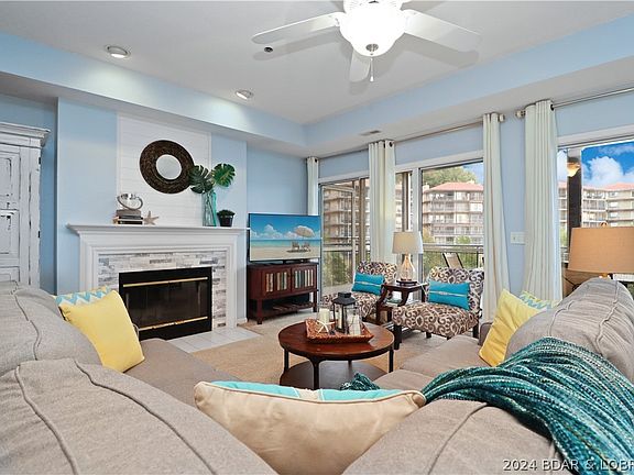 4th image of 372 W Palisades Condo Dr #1A