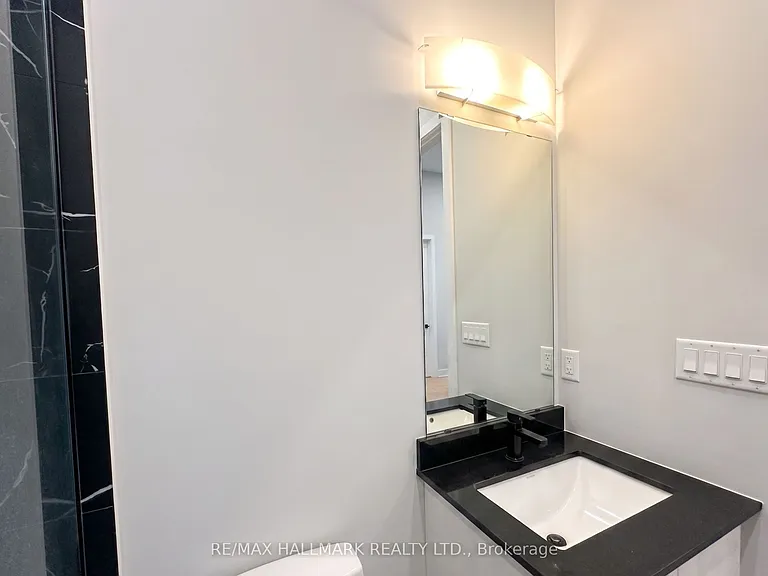 5 Norbury Cres — Photo 12
