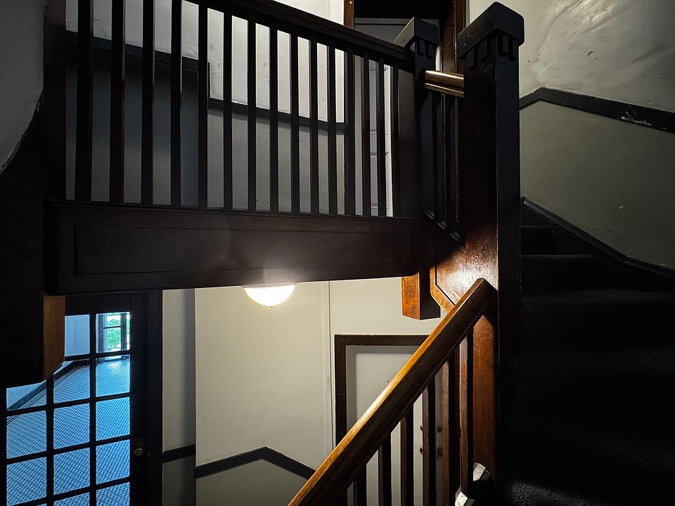 1st image of 2200-04 N Avers Ave #1