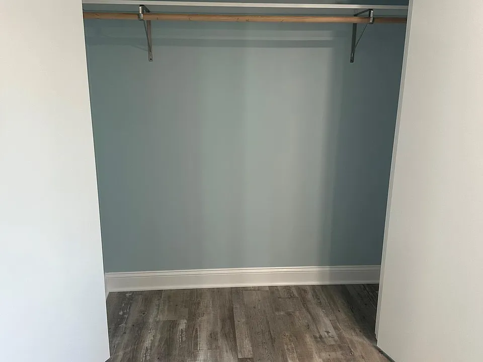storage space in office 1